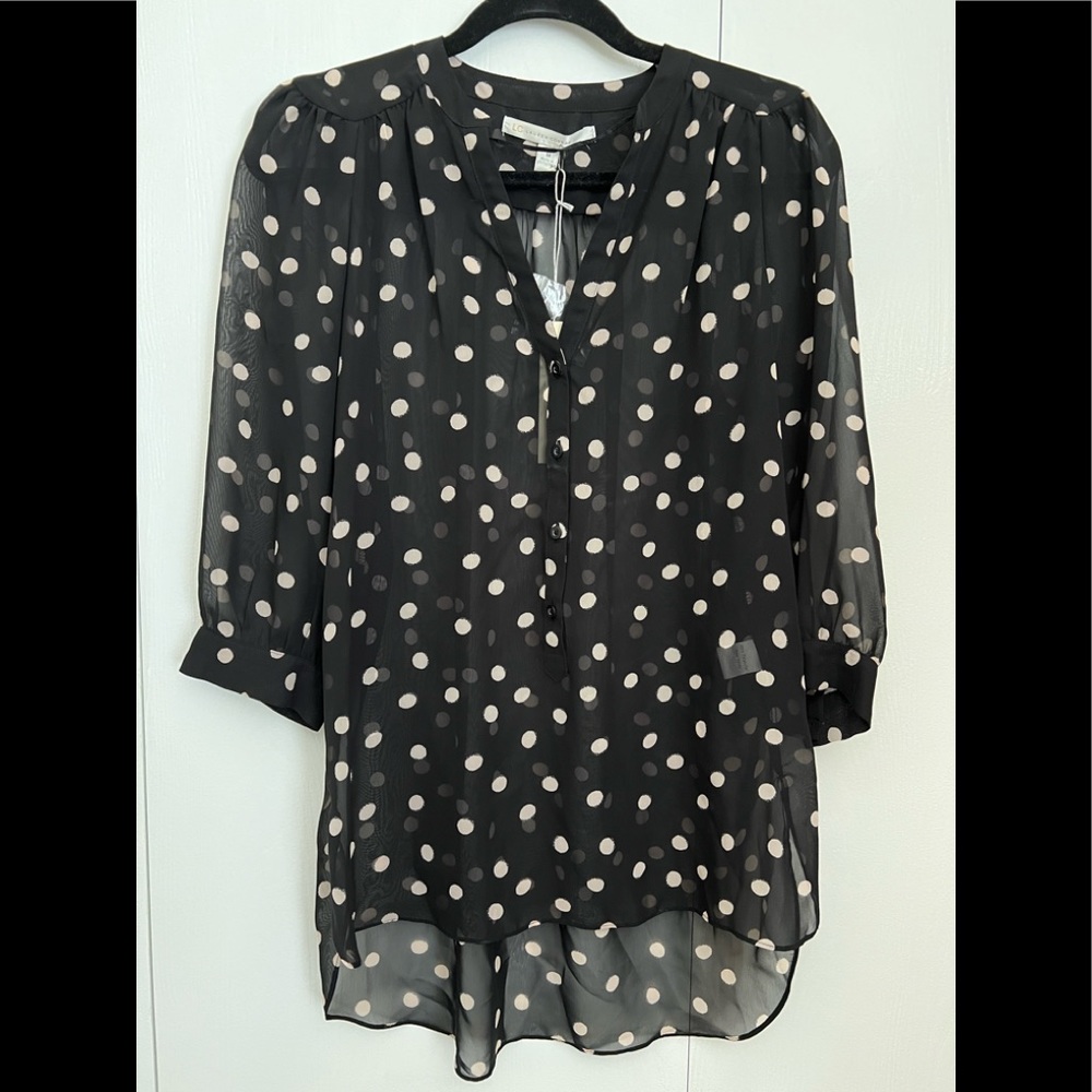 5 for $25 🛍️ item

LC Lauren Conrad Sheer Black Taupe Dot High Low Hem Blouse